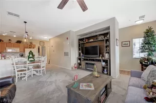 Photo #5: 2357295 Listing