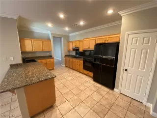 Photo #2: 2357297 Listing 