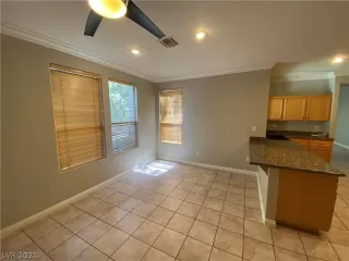 Photo #3: 2357297 Listing 