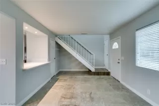 Photo #5: 2357314 Listing