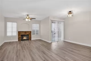 Photo #1: 2357316 Listing 