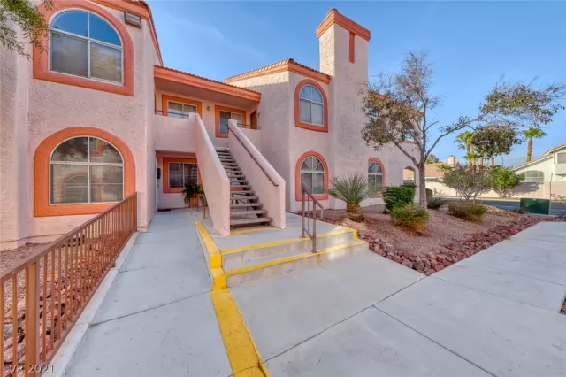 MLS: 2357327 Condo For Sale