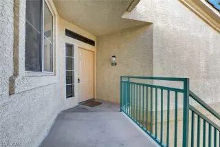 Photo #4: 2357361 Listing