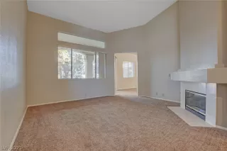 Photo #5: 2357361 Listing