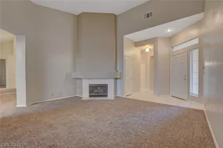 Photo #6: 2357361 Listing