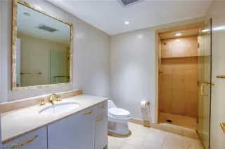 Photo #2: 2357371 Listing 