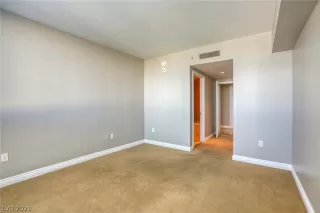 Photo #4: 2357371 Listing 