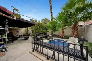 Photo #1: 2357399 Listing