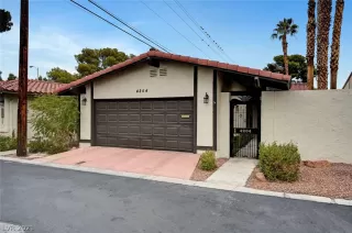 Photo #4: 2357399 Listing