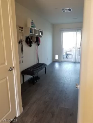 Photo #2: 2357421 Listing 