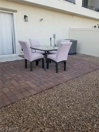 Photo #4: 2357421 Listing 