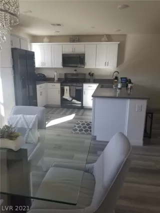 Photo #6: 2357421 Listing 