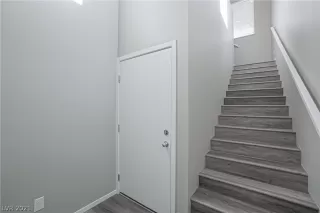 Photo #2: 2357449 Listing 
