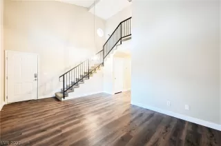 Photo #6: 2357455 Listing 