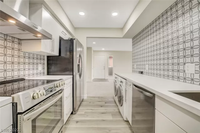 MLS: 2357515 Condo For Sale