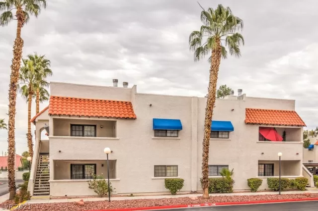 MLS: 2357556 Condo For Sale