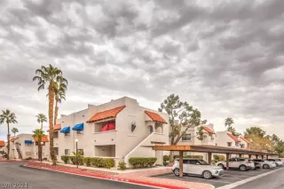 Photo #2: 2357556 Listing