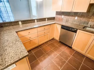 Photo #3: 2357571 Listing