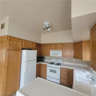 Photo #4: 2357592 Listing 