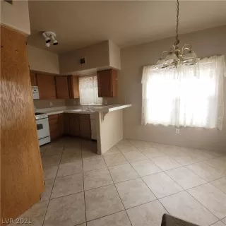 Photo #6: 2357592 Listing 