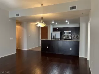 Photo #3: 2357594 Listing