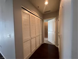 Photo #6: 2357594 Listing