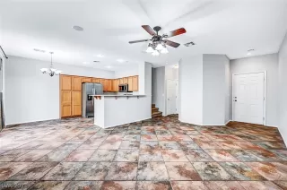 Photo #4: 2357663 Listing