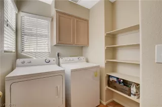 Photo #3: 2357665 Listing 