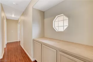 Photo #5: 2357665 Listing 