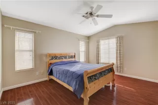 Photo #6: 2357665 Listing 