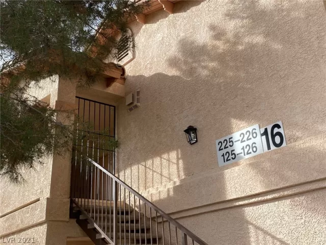 MLS: 2357673 Condo For Sale