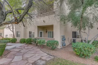 Photo #2: 2357682 Listing