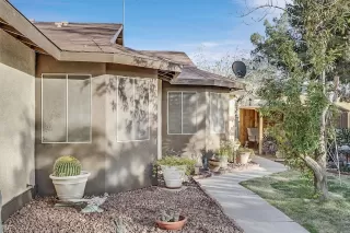 Photo #3: 2357706 Listing