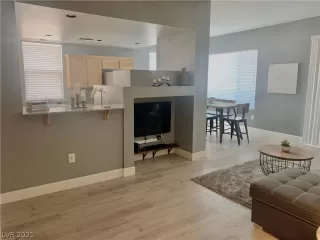 Photo #1: 2357709 Listing