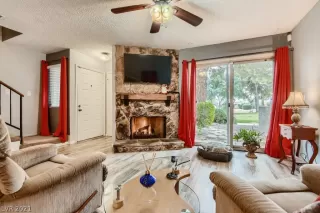 Photo #2: 2357713 Listing