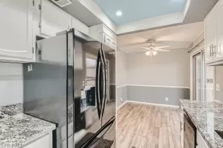 Photo #6: 2357713 Listing