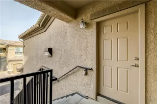 Photo #4: 2357718 Listing 