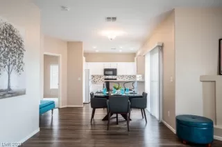Photo #3: 2357719 Listing