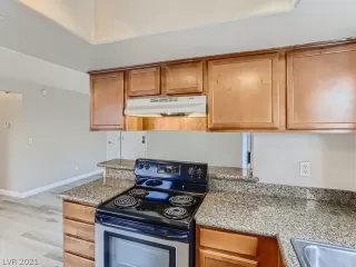 Photo #4: 2357736 Listing