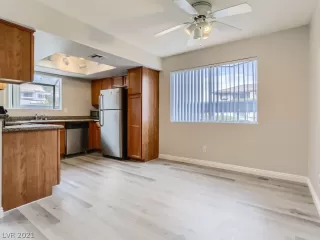 Photo #5: 2357736 Listing