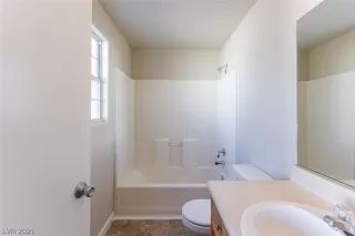 Photo #3: 2357783 Listing