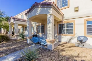 Photo #4: 2357783 Listing