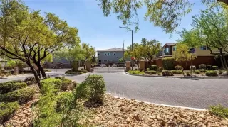 Photo #4: 2357789 Listing 