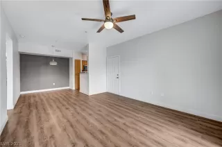 Photo #4: 2357792 Listing