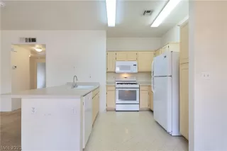 Photo #6: 2357833 Listing 