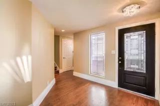 Photo #6: 2357837 Listing