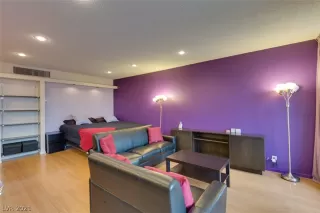 Photo #4: 2357887 Listing 