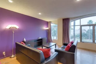 Photo #5: 2357887 Listing 