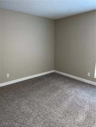 Photo #3: 2358014 Listing