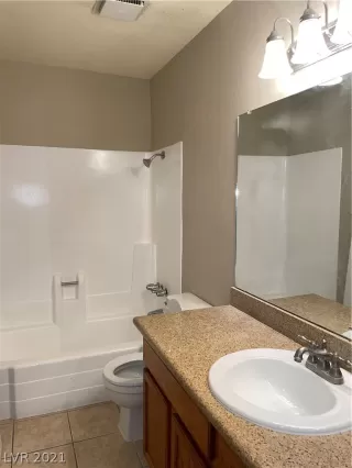 Photo #6: 2358014 Listing
